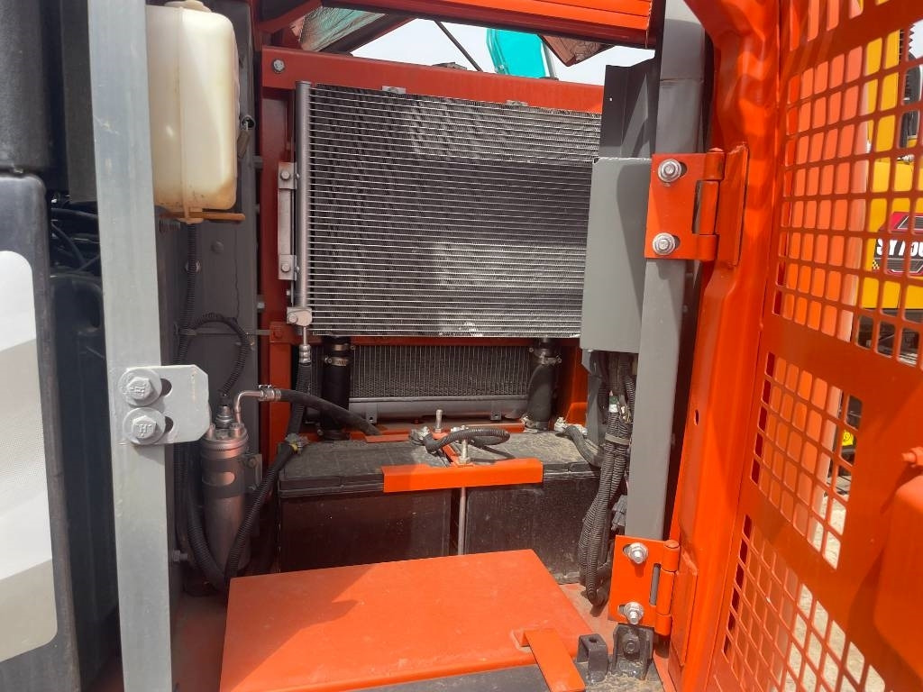Hitachi ZX 70 - Міні-екскаватор: фото 4 Hitachi ZX 70 - Міні-екскаватор: фото 4