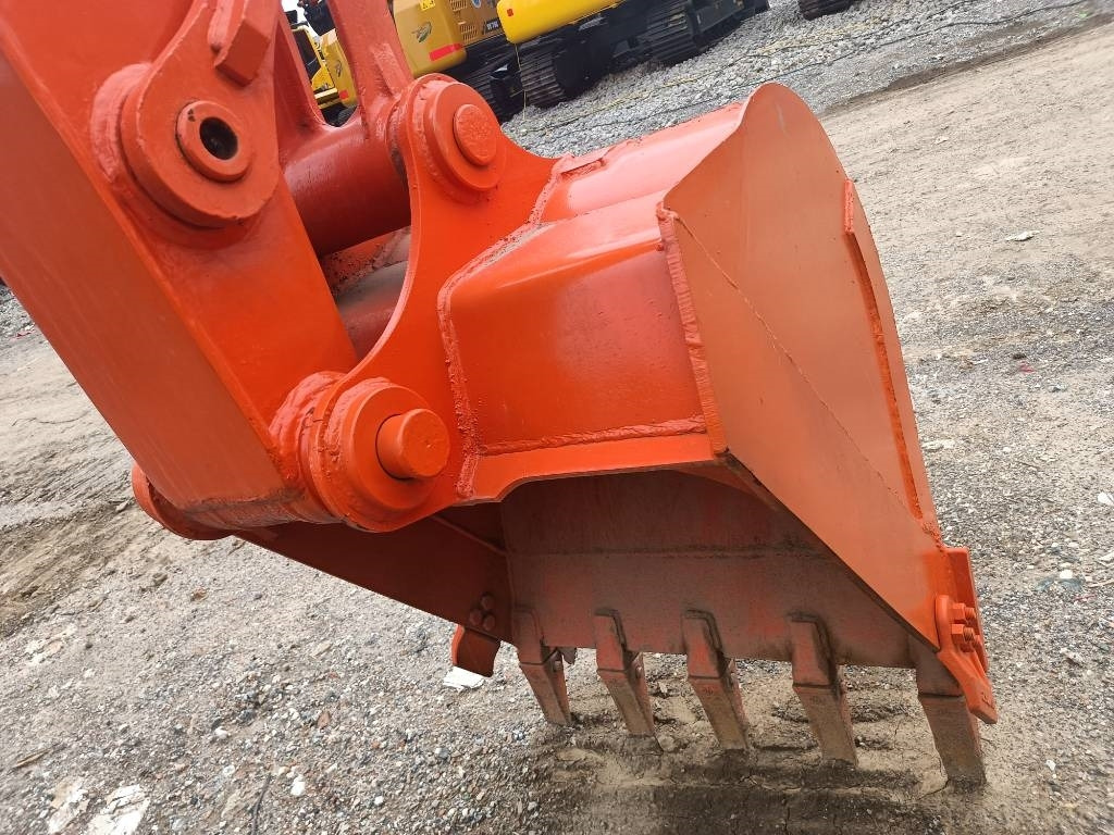Hitachi ZX 70 - Гусеничний екскаватор: фото 2 Hitachi ZX 70 - Гусеничний екскаватор: фото 2