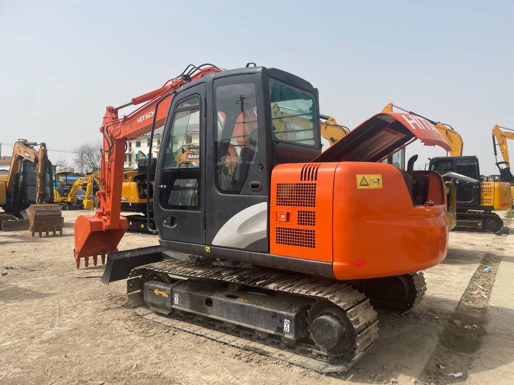 Hitachi ZX 70 - Міні-екскаватор: фото 1 Hitachi ZX 70 - Міні-екскаватор: фото 1
