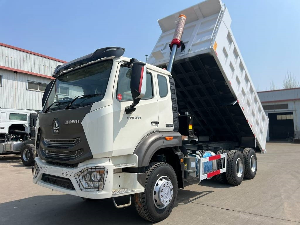 Самоскид вантажівка Howo 371: фото 1