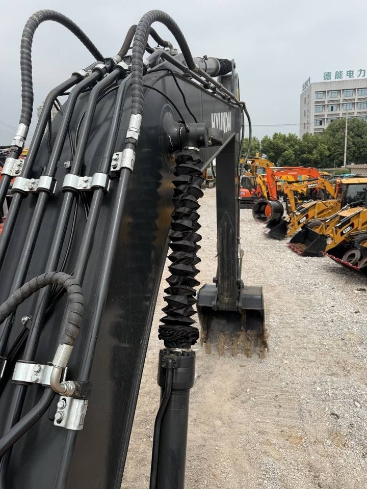 Hyundai HX 220 - Гусеничний екскаватор: фото 4 Hyundai HX 220 - Гусеничний екскаватор: фото 4