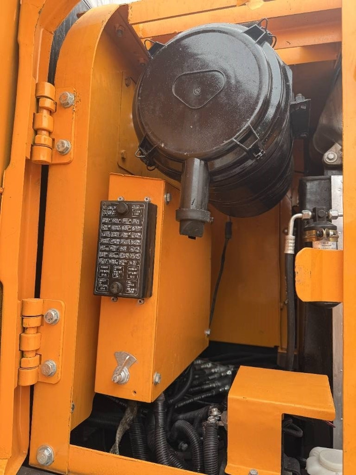 Hyundai HX 220 - Гусеничний екскаватор: фото 2 Hyundai HX 220 - Гусеничний екскаватор: фото 2