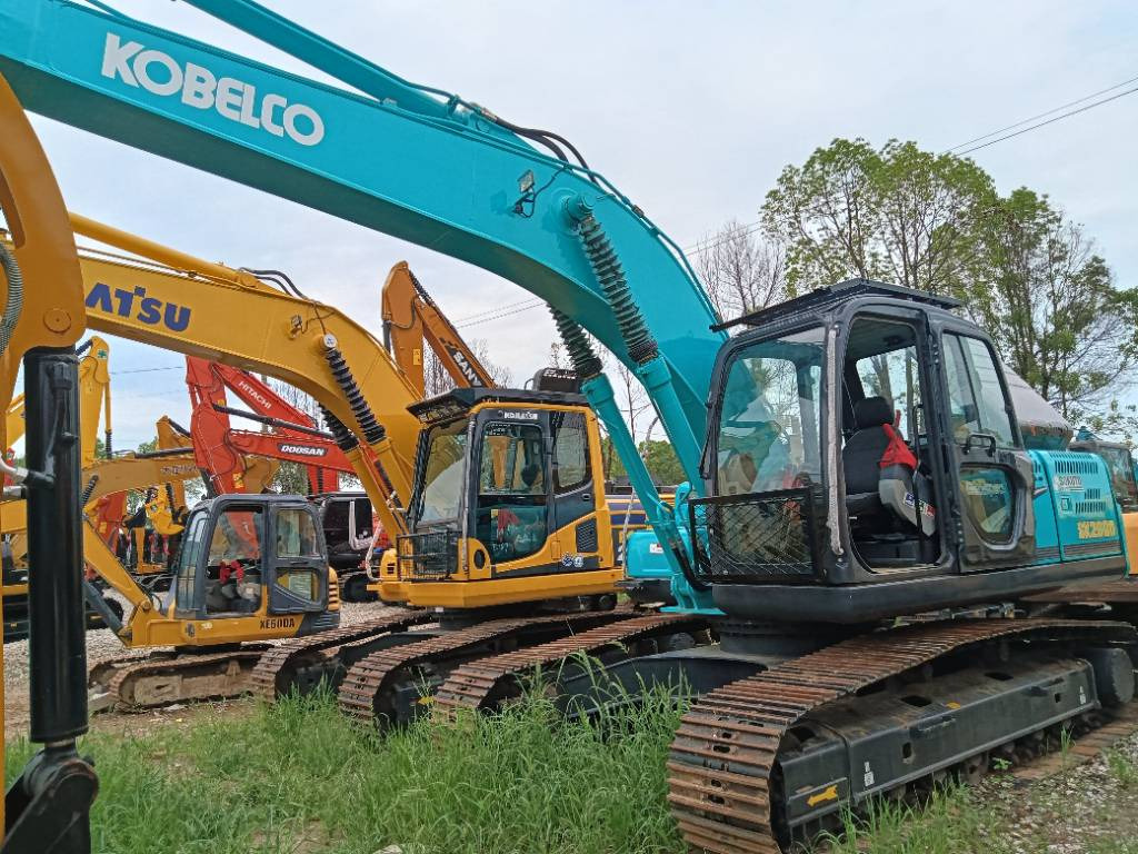 Гусеничний екскаватор Kobelco SK 200 Dynamic Acera: фото 1