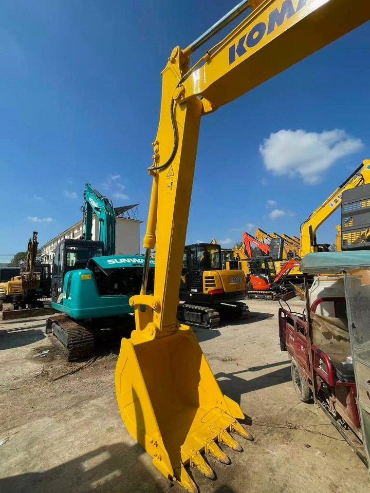 Komatsu PC 130 - Гусеничний екскаватор: фото 3 Komatsu PC 130 - Гусеничний екскаватор: фото 3