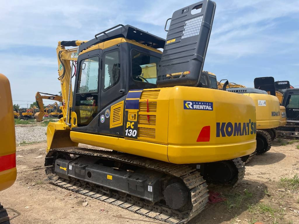 Komatsu PC 130 - Гусеничний екскаватор: фото 1 Komatsu PC 130 - Гусеничний екскаватор: фото 1