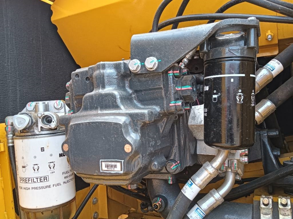 Komatsu PC 210 - Гусеничний екскаватор: фото 3 Komatsu PC 210 - Гусеничний екскаватор: фото 3