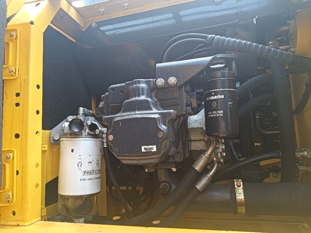 Komatsu PC 240 - Гусеничний екскаватор: фото 2 Komatsu PC 240 - Гусеничний екскаватор: фото 2