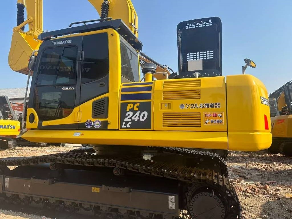 Komatsu PC 240 - Гусеничний екскаватор: фото 5 Komatsu PC 240 - Гусеничний екскаватор: фото 5