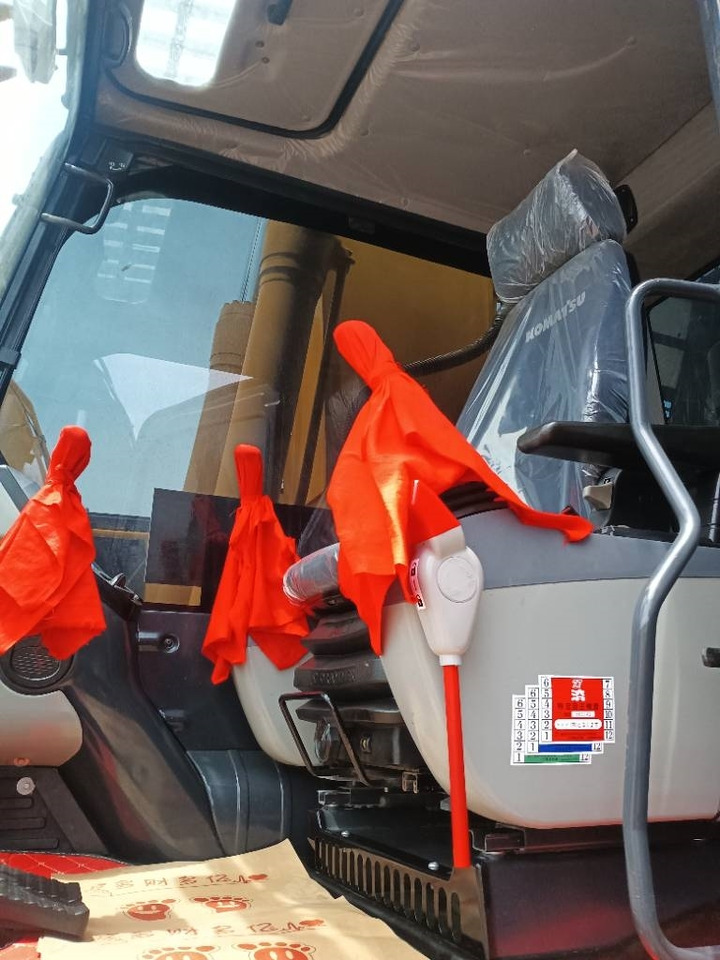 Komatsu PC 240 - Гусеничний екскаватор: фото 4 Komatsu PC 240 - Гусеничний екскаватор: фото 4