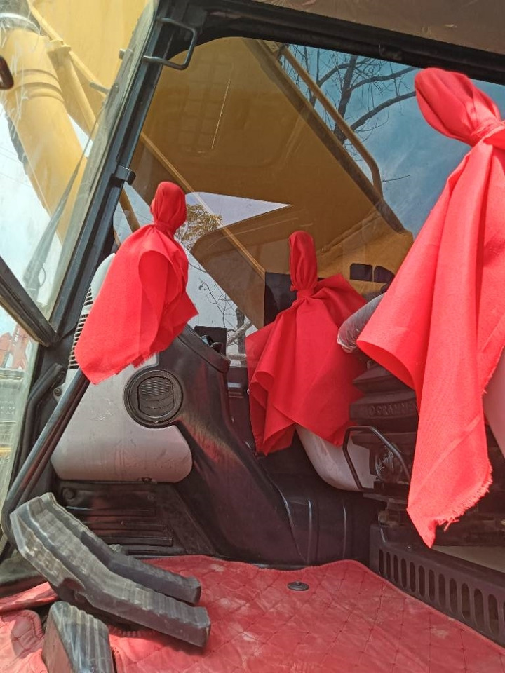 Komatsu PC 240 - Гусеничний екскаватор: фото 4 Komatsu PC 240 - Гусеничний екскаватор: фото 4