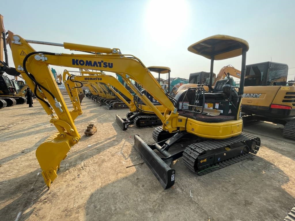 Komatsu PC 30 - Гусеничний екскаватор: фото 3 Komatsu PC 30 - Гусеничний екскаватор: фото 3