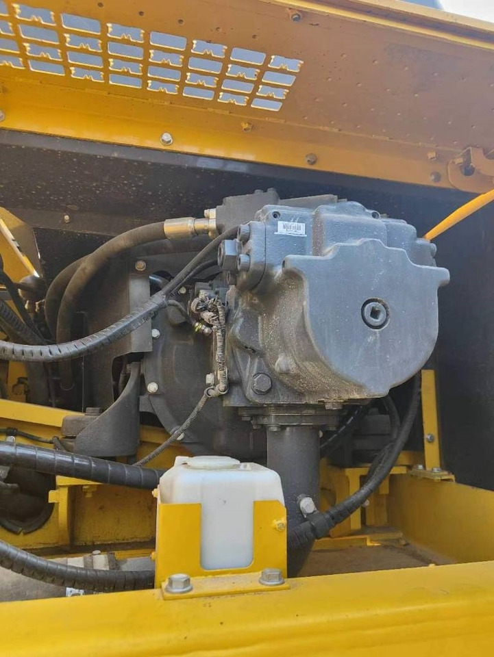 Komatsu PC450-8 - Гусеничний екскаватор: фото 3 Komatsu PC450-8 - Гусеничний екскаватор: фото 3