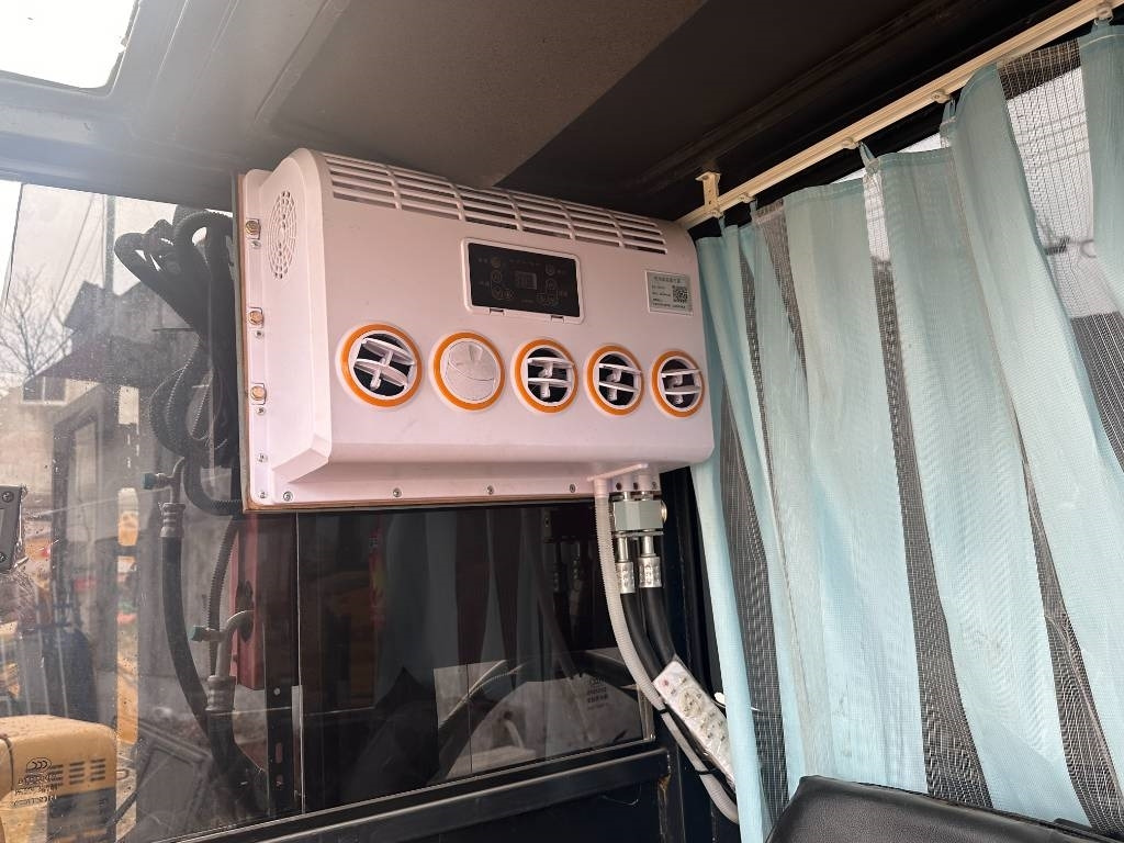 Kubota U 20  - Гусеничний екскаватор: фото 5 Kubota U 20  - Гусеничний екскаватор: фото 5