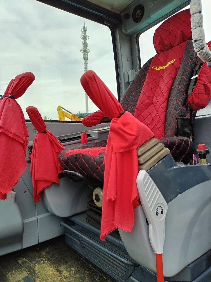 Sunward SWE 70  - Гусеничний екскаватор: фото 5 Sunward SWE 70  - Гусеничний екскаватор: фото 5