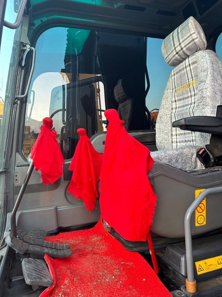 Volvo EC 210 - Гусеничний екскаватор: фото 2 Volvo EC 210 - Гусеничний екскаватор: фото 2