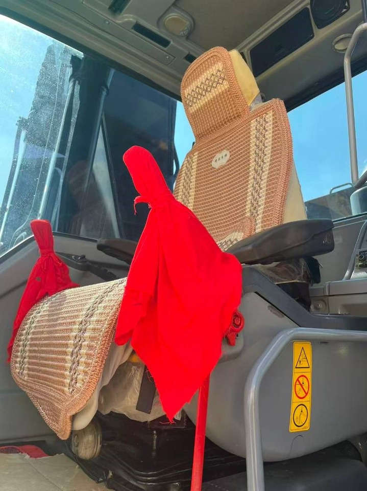 Volvo EC 240  - Гусеничний екскаватор: фото 4 Volvo EC 240  - Гусеничний екскаватор: фото 4