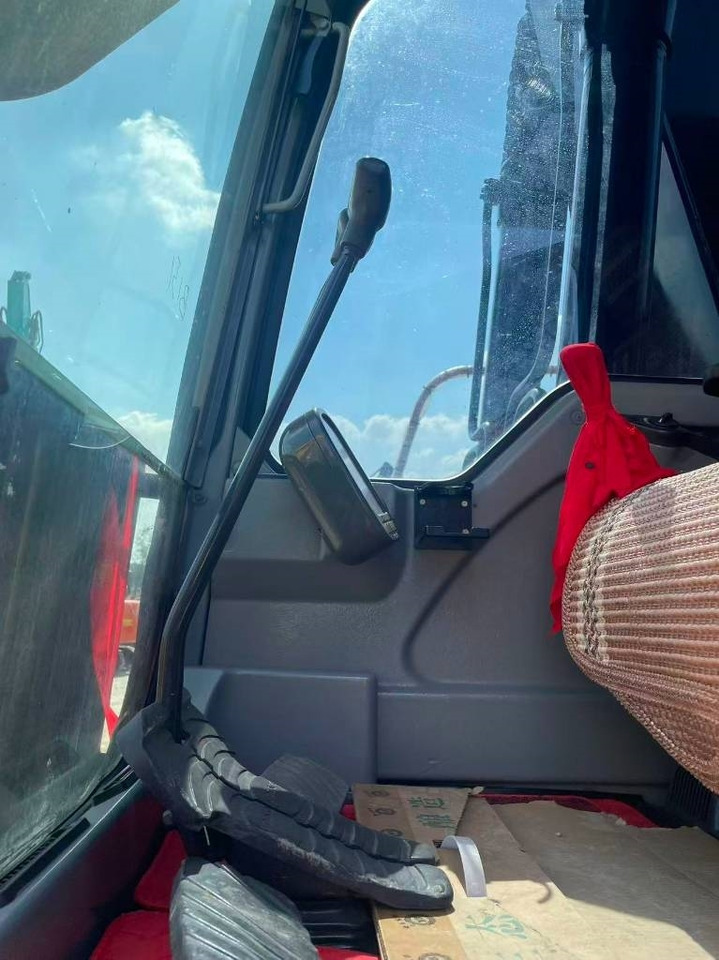 Volvo EC 240 - Гусеничний екскаватор: фото 5 Volvo EC 240 - Гусеничний екскаватор: фото 5