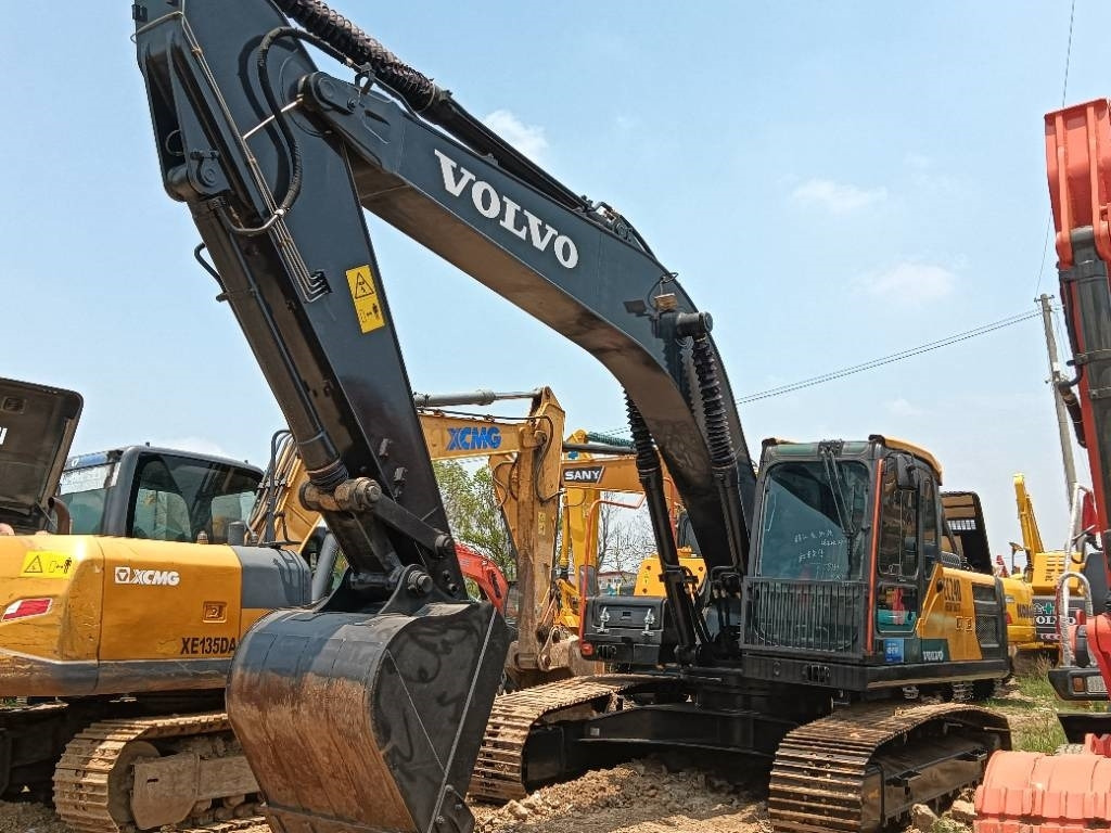 Volvo EC 240 - Гусеничний екскаватор: фото 2 Volvo EC 240 - Гусеничний екскаватор: фото 2