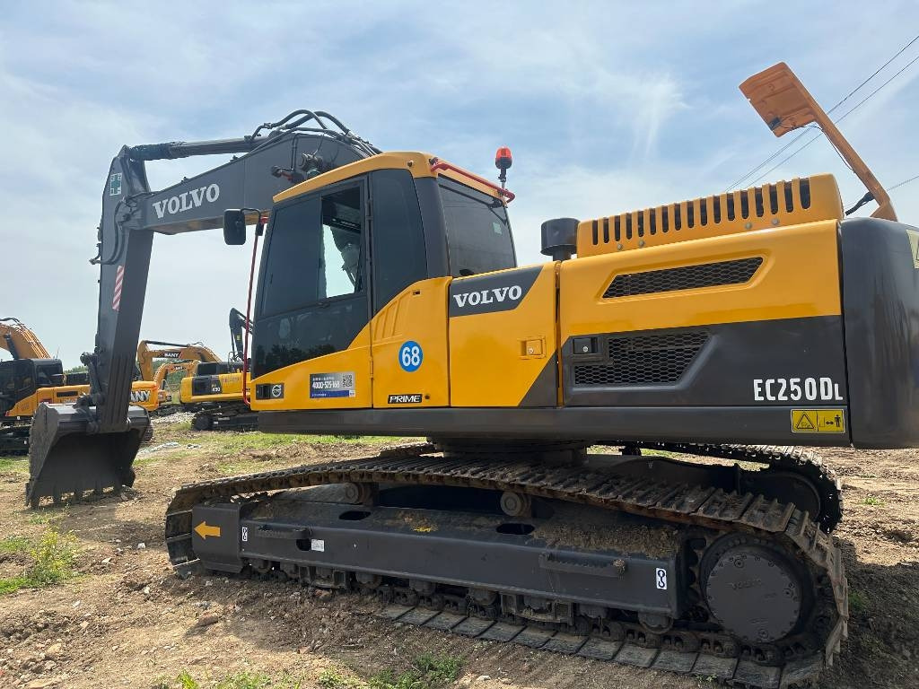 Volvo EC 250 D L  - Гусеничний екскаватор: фото 1 Volvo EC 250 D L  - Гусеничний екскаватор: фото 1