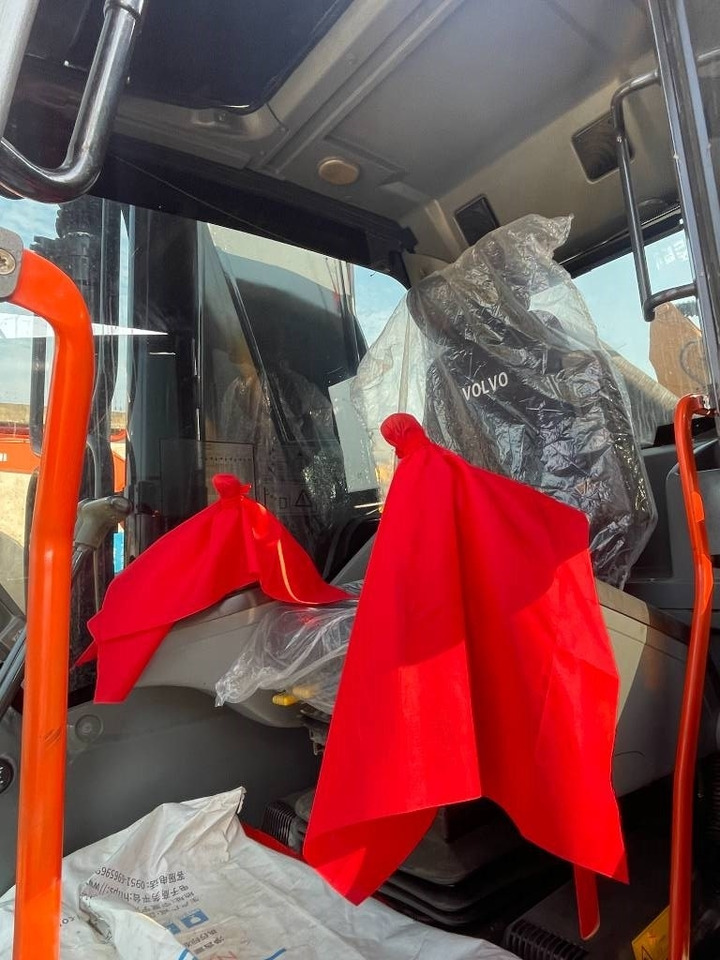 Volvo EC 380 D L - Гусеничний екскаватор: фото 4 Volvo EC 380 D L - Гусеничний екскаватор: фото 4