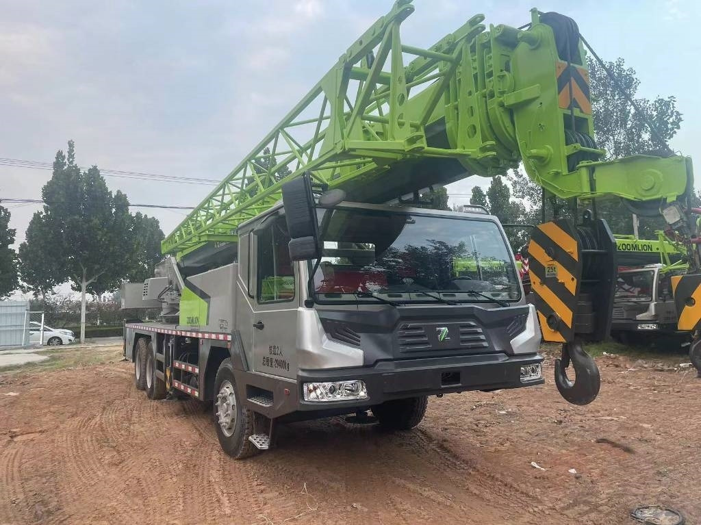 Zoomlion ZTC 500 V - Всюдихідний кран: фото 4 Zoomlion ZTC 500 V - Всюдихідний кран: фото 4