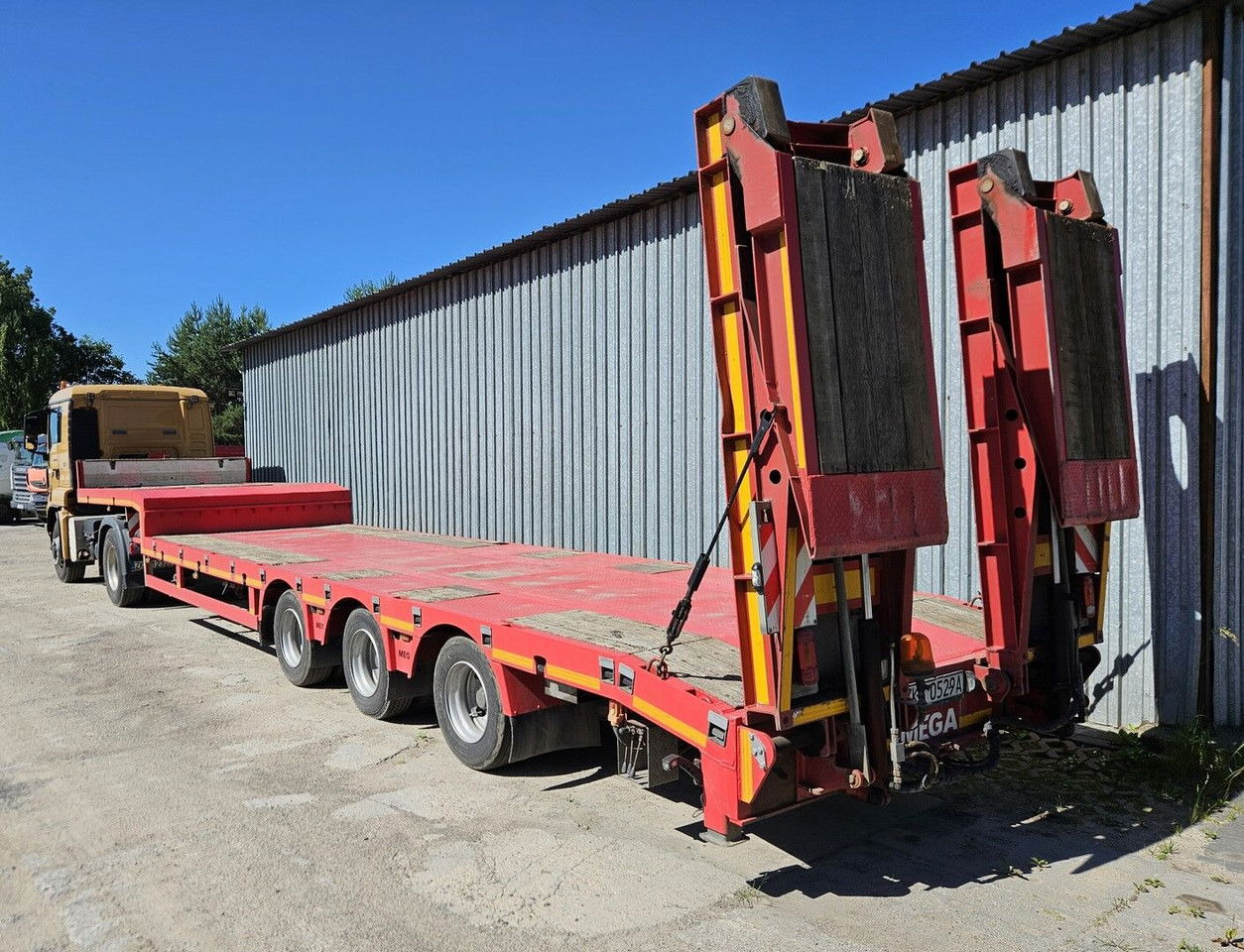 Mega Mega MNN 3 Axles - Lift Axle MNN 3 Axles - Lift Axle - Низькорамна платформа напівпричіп: фото 2 Mega Mega MNN 3 Axles - Lift Axle MNN 3 Axles - Lift Axle - Низькорамна платформа напівпричіп: фото 2