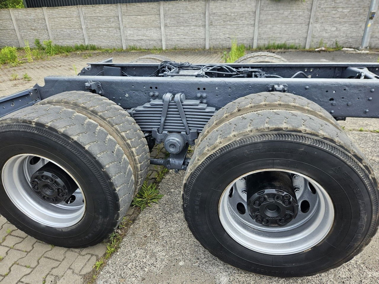 Scania 144 530 - 6x4 - full spring - retarder - Вантажівка шасі: фото 4 Scania 144 530 - 6x4 - full spring - retarder - Вантажівка шасі: фото 4