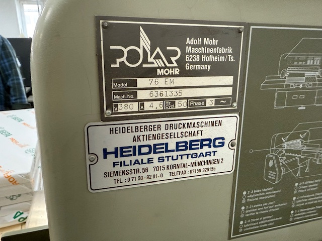 POLAR 76 EM - Паперорізальна машина: фото 3 POLAR 76 EM - Паперорізальна машина: фото 3