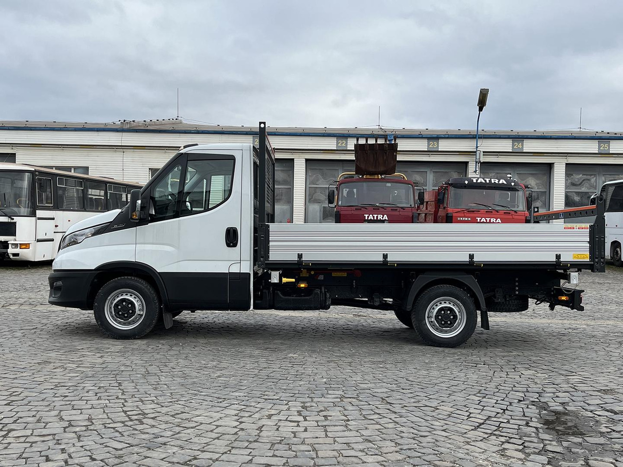 Iveco DAILY SKLÁPAČ, 2.3D, 35S16H - Малотоннажний самоскид: фото 4 Iveco DAILY SKLÁPAČ, 2.3D, 35S16H - Малотоннажний самоскид: фото 4