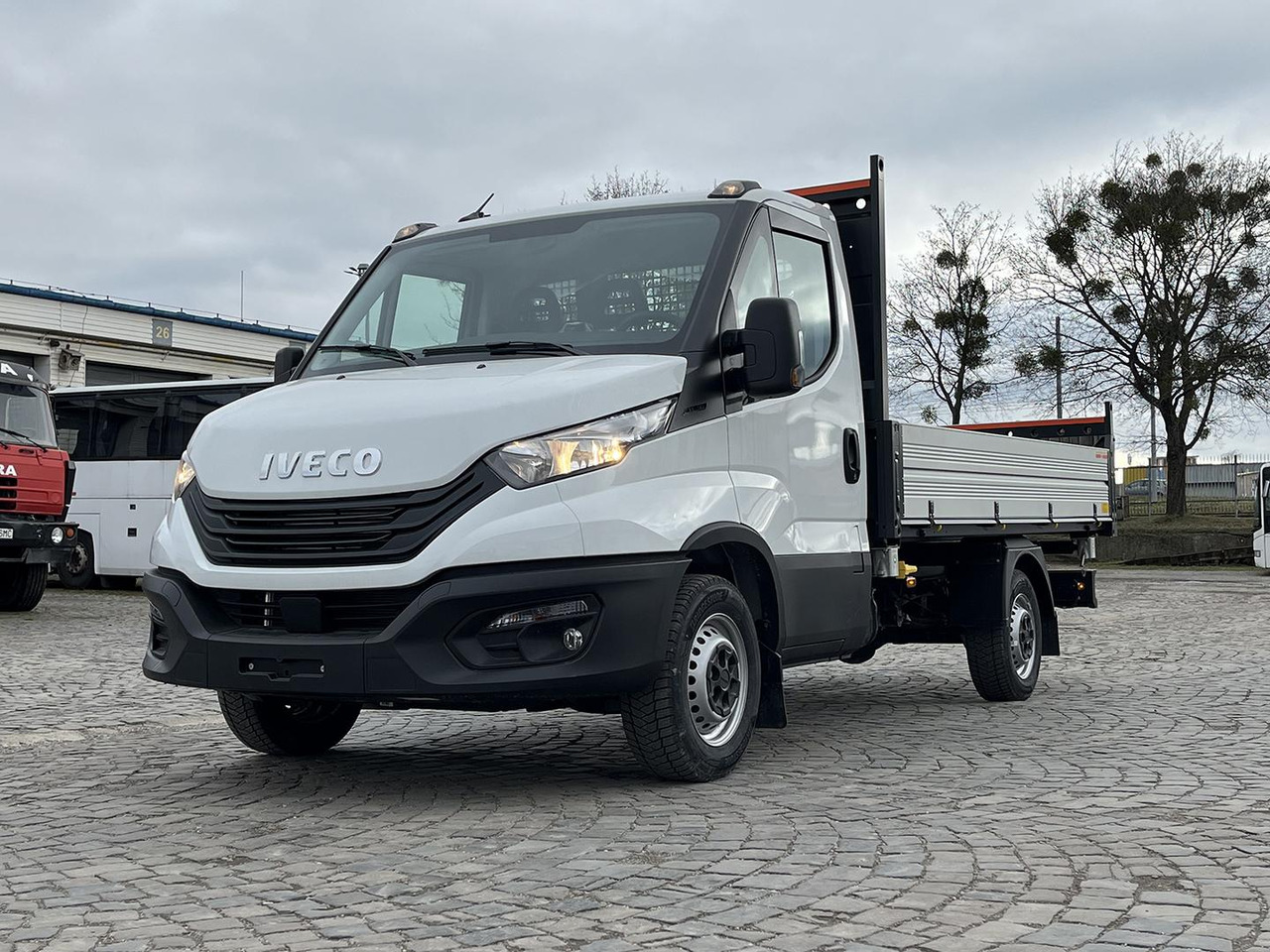 Iveco DAILY SKLÁPAČ, 2.3D, 35S16H - Малотоннажний самоскид: фото 3 Iveco DAILY SKLÁPAČ, 2.3D, 35S16H - Малотоннажний самоскид: фото 3