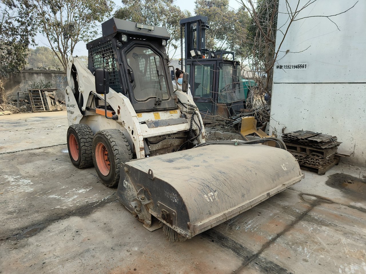 BOBCAT s18 - Міні-навантажувач: фото 4 BOBCAT s18 - Міні-навантажувач: фото 4