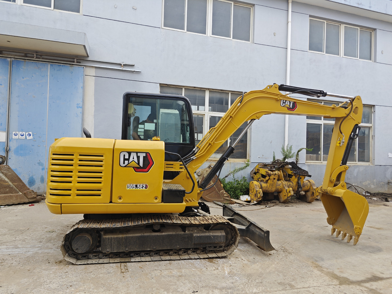 CATERPILLAR 305.5E - Міні-екскаватор: фото 1 CATERPILLAR 305.5E - Міні-екскаватор: фото 1