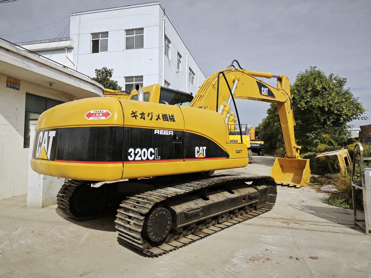 CATERPILLAR 320C 320CL - Гусеничний екскаватор: фото 1 CATERPILLAR 320C 320CL - Гусеничний екскаватор: фото 1