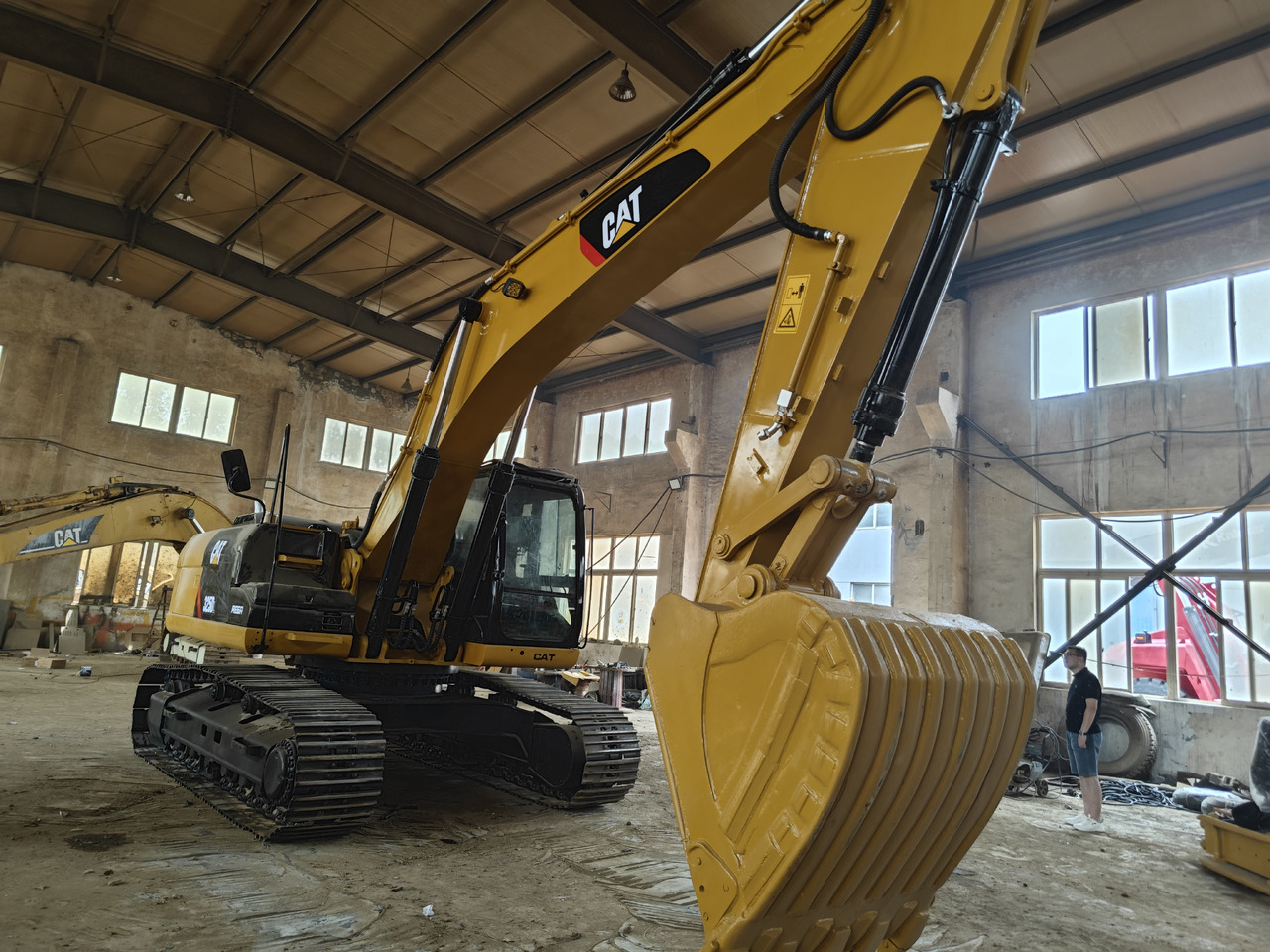 CATERPILLAR 325D Used cat 325 excavator cheap sale - Гусеничний екскаватор: фото 2 CATERPILLAR 325D Used cat 325 excavator cheap sale - Гусеничний екскаватор: фото 2