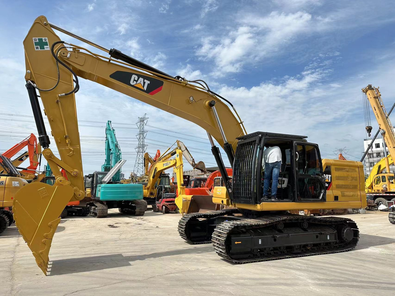 CATERPILLAR 330GC - Гусеничний екскаватор: фото 5 CATERPILLAR 330GC - Гусеничний екскаватор: фото 5