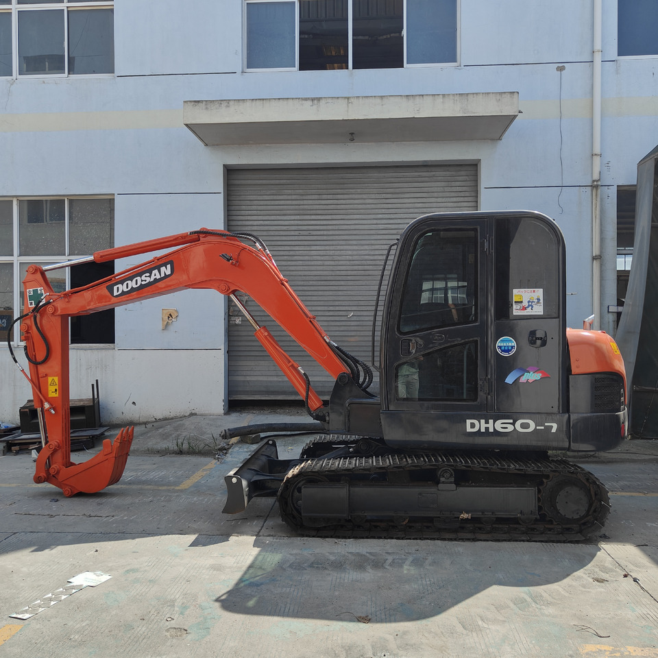 Doosan DH60 - Міні-екскаватор: фото 5 Doosan DH60 - Міні-екскаватор: фото 5