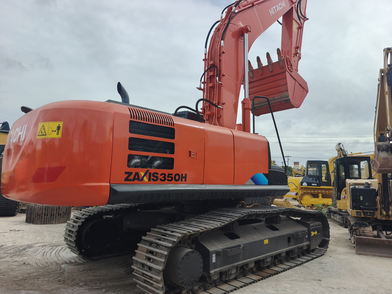 HITACHI ZX350 ZX350H ZX350H-5G Used excavator - Гусеничний екскаватор: фото 2 HITACHI ZX350 ZX350H ZX350H-5G Used excavator - Гусеничний екскаватор: фото 2