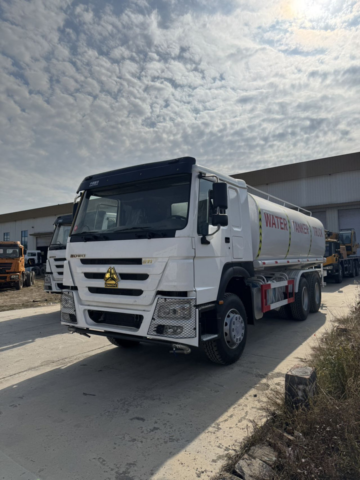 HOWO 371 Water Tanker Truck - Вантажівка цистерна: фото 3 HOWO 371 Water Tanker Truck - Вантажівка цистерна: фото 3