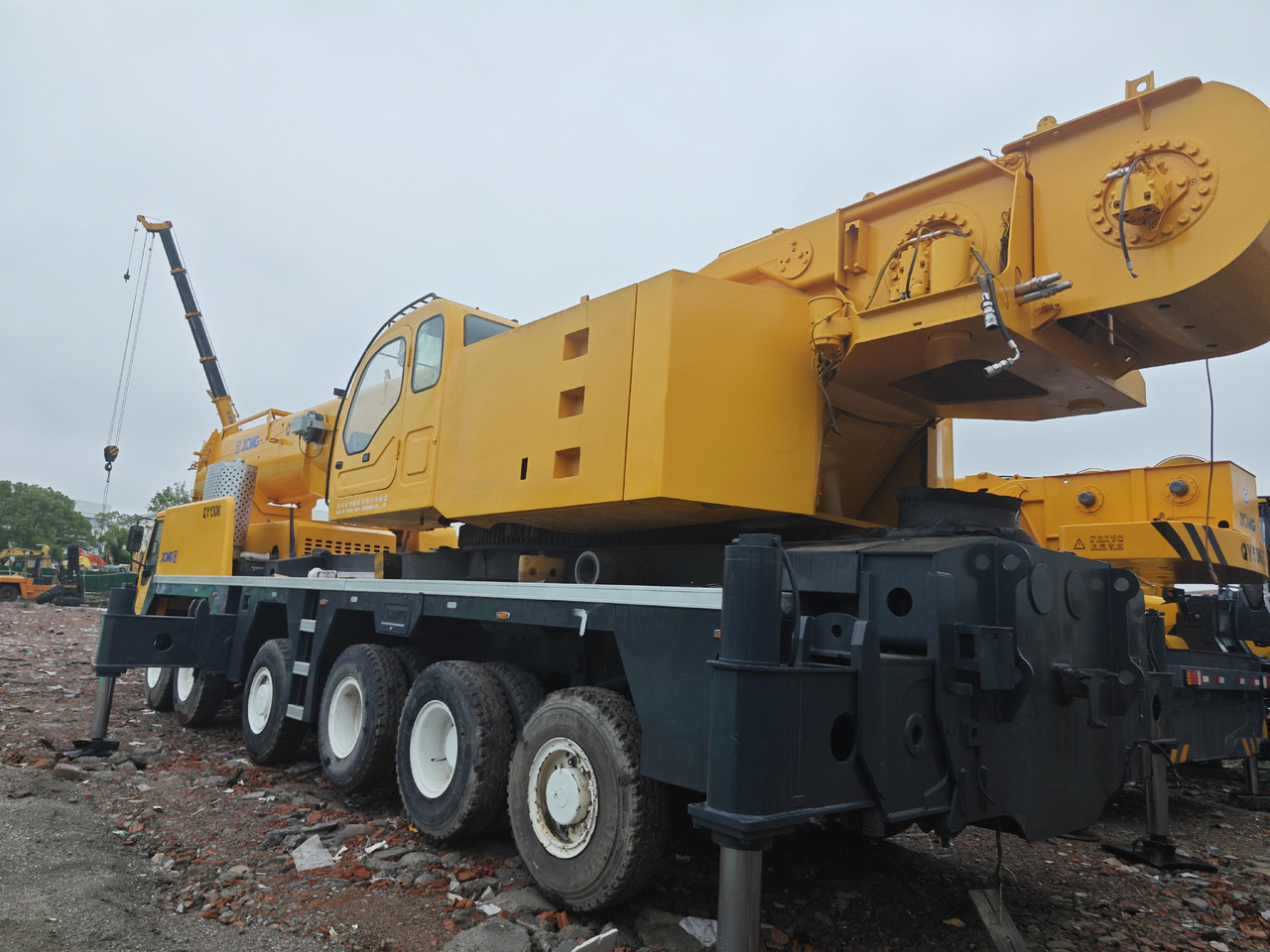XCMG QY130K QY130K-II used crane 130t - Автокран: фото 3 XCMG QY130K QY130K-II used crane 130t - Автокран: фото 3