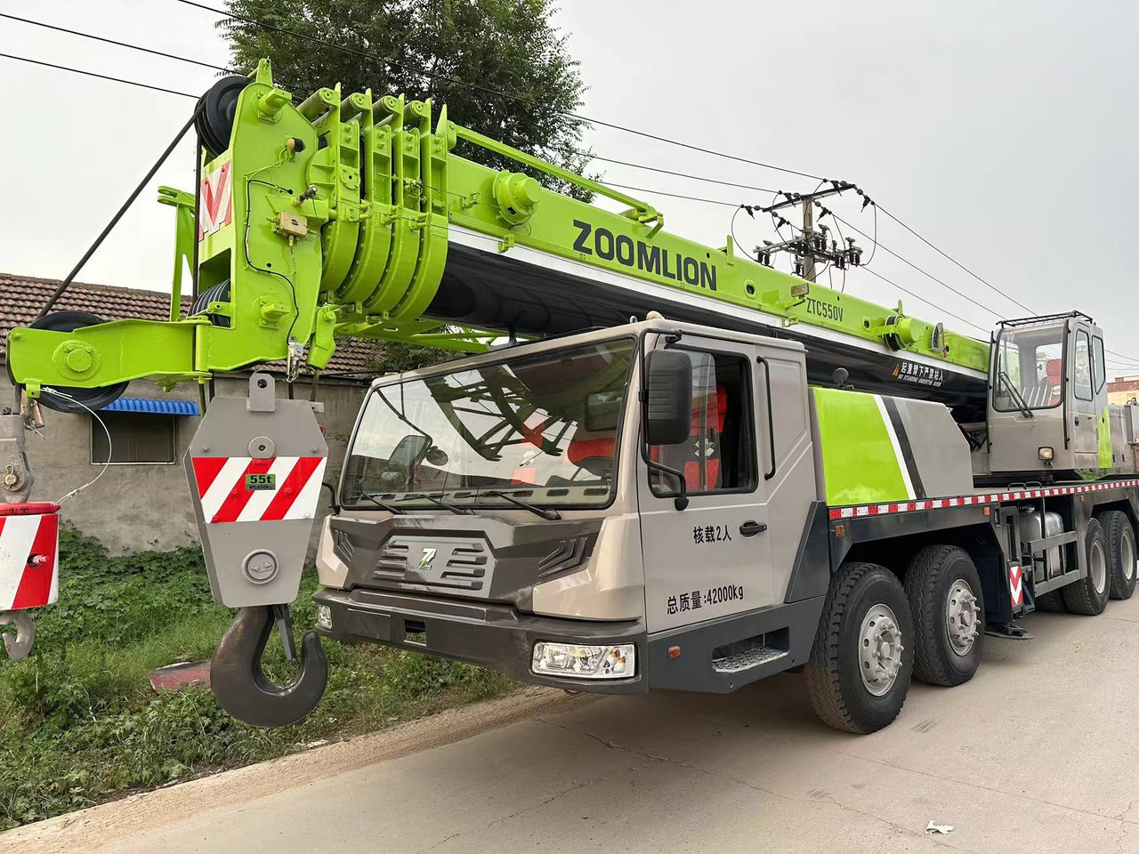 Zoomlion ztc550 used 55ton truck crane - Автокран: фото 1 Zoomlion ztc550 used 55ton truck crane - Автокран: фото 1