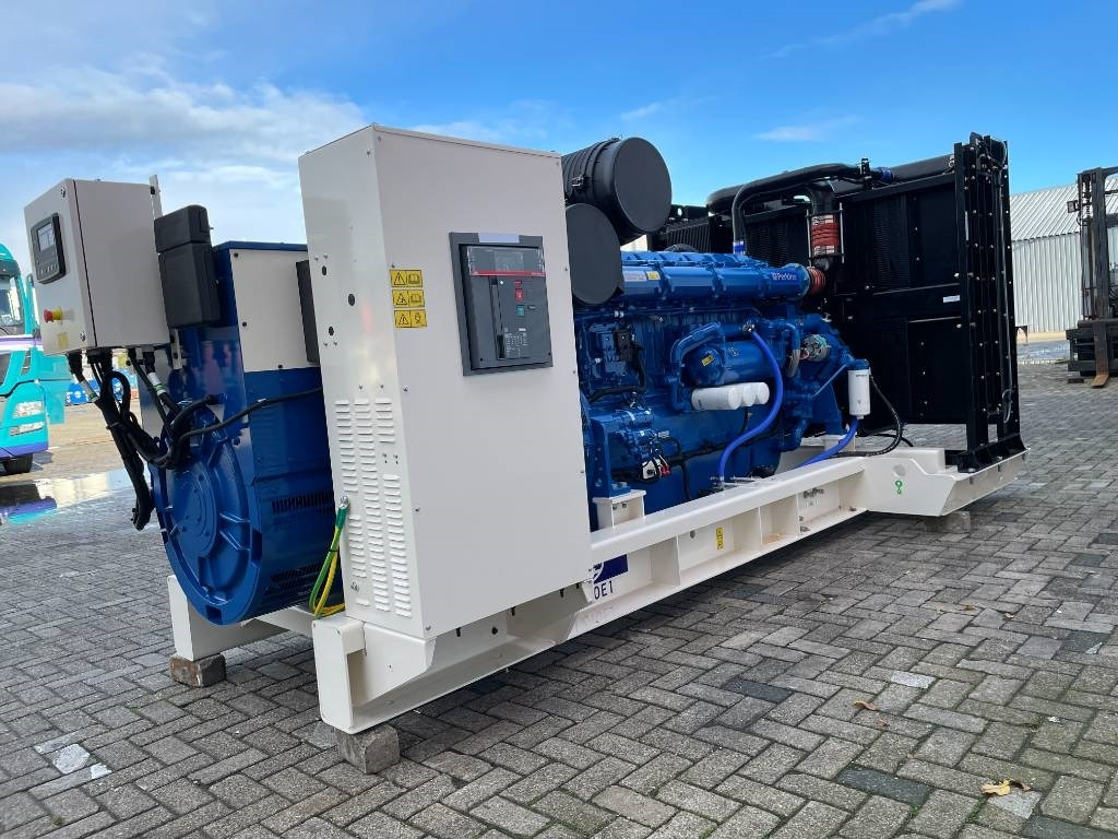 FG Wilson P1250-1 - 1250 kVA Open Genset - DPX-16028-O - Електричний генератор: фото 5 FG Wilson P1250-1 - 1250 kVA Open Genset - DPX-16028-O - Електричний генератор: фото 5
