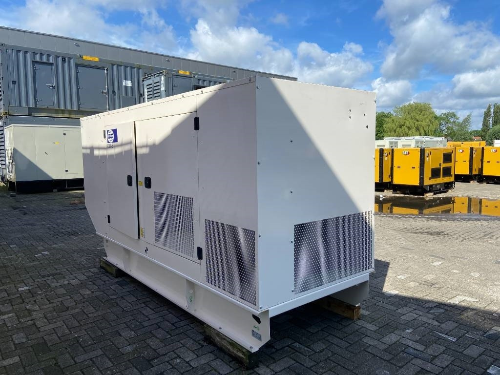 FG Wilson P300-5 - 300 kVA Genset - DPX-16015 - Електричний генератор: фото 2 FG Wilson P300-5 - 300 kVA Genset - DPX-16015 - Електричний генератор: фото 2