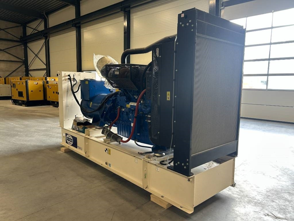 FG Wilson P550-3 - 550 kVA Open Genset - DPX-16020-O - Електричний генератор: фото 3 FG Wilson P550-3 - 550 kVA Open Genset - DPX-16020-O - Електричний генератор: фото 3