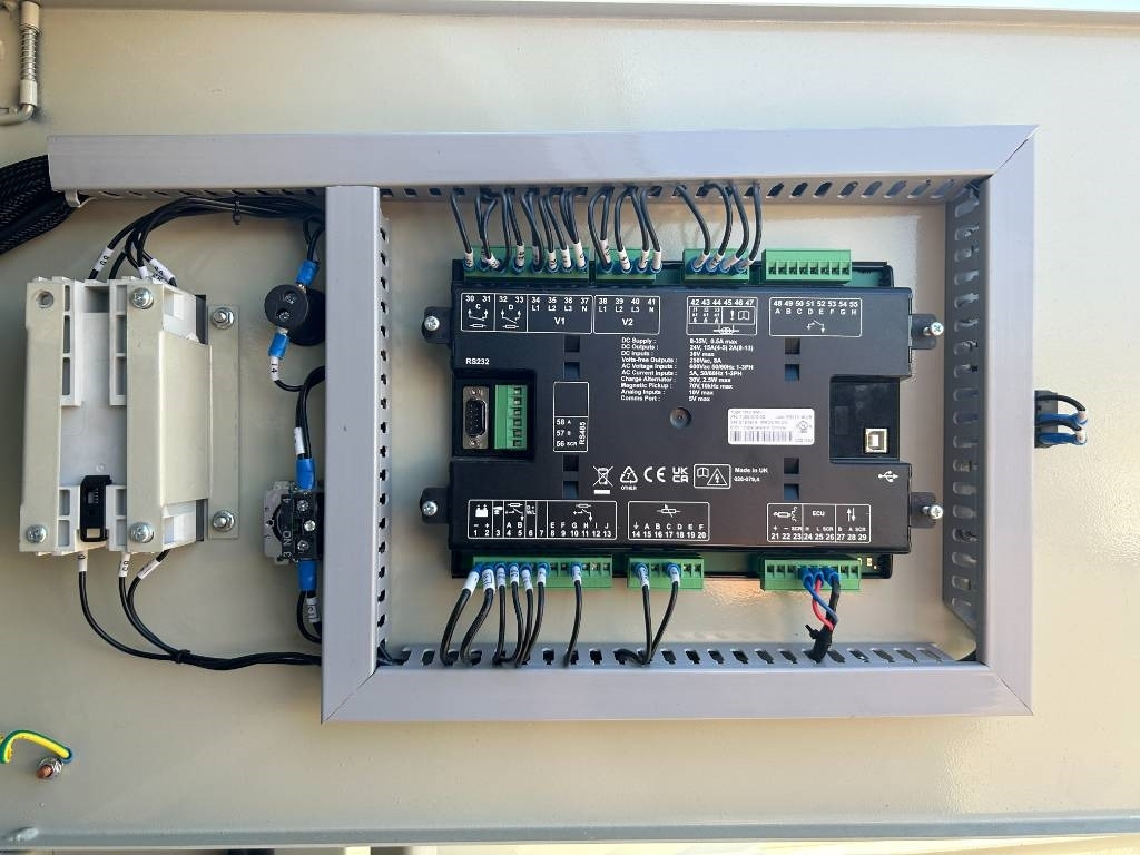 Новий Електричний генератор Iveco CR16TE1W - 660 kVA Generator - DPX-19798: фото 9 Новий Електричний генератор Iveco CR16TE1W - 660 kVA Generator - DPX-19798: фото 9