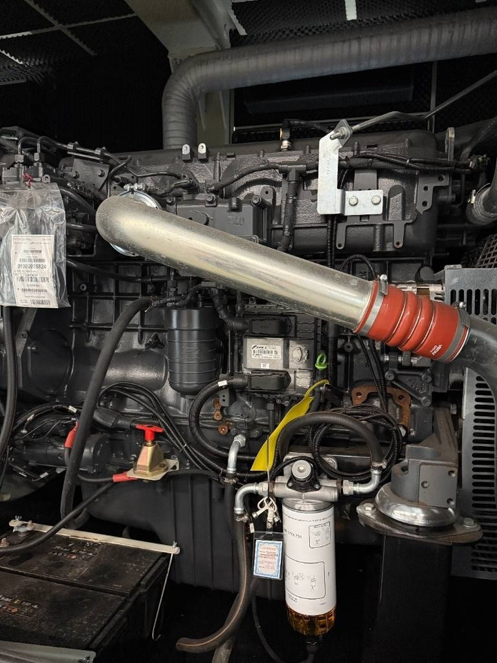 Новий Електричний генератор Iveco CR16TE1W - 660 kVA Generator - DPX-19798: фото 16 Новий Електричний генератор Iveco CR16TE1W - 660 kVA Generator - DPX-19798: фото 16