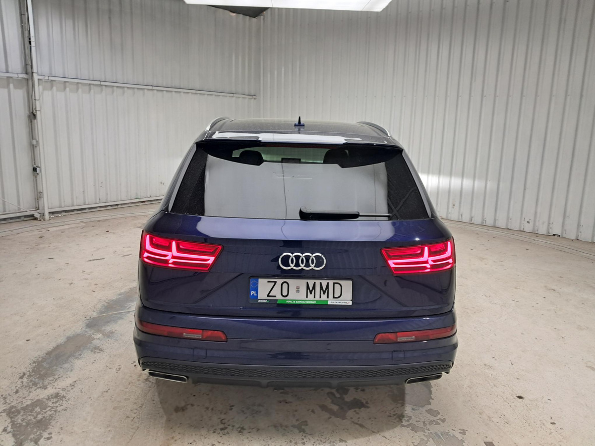 AUDI Q7 SUV - Позашляховик: фото 4 AUDI Q7 SUV - Позашляховик: фото 4