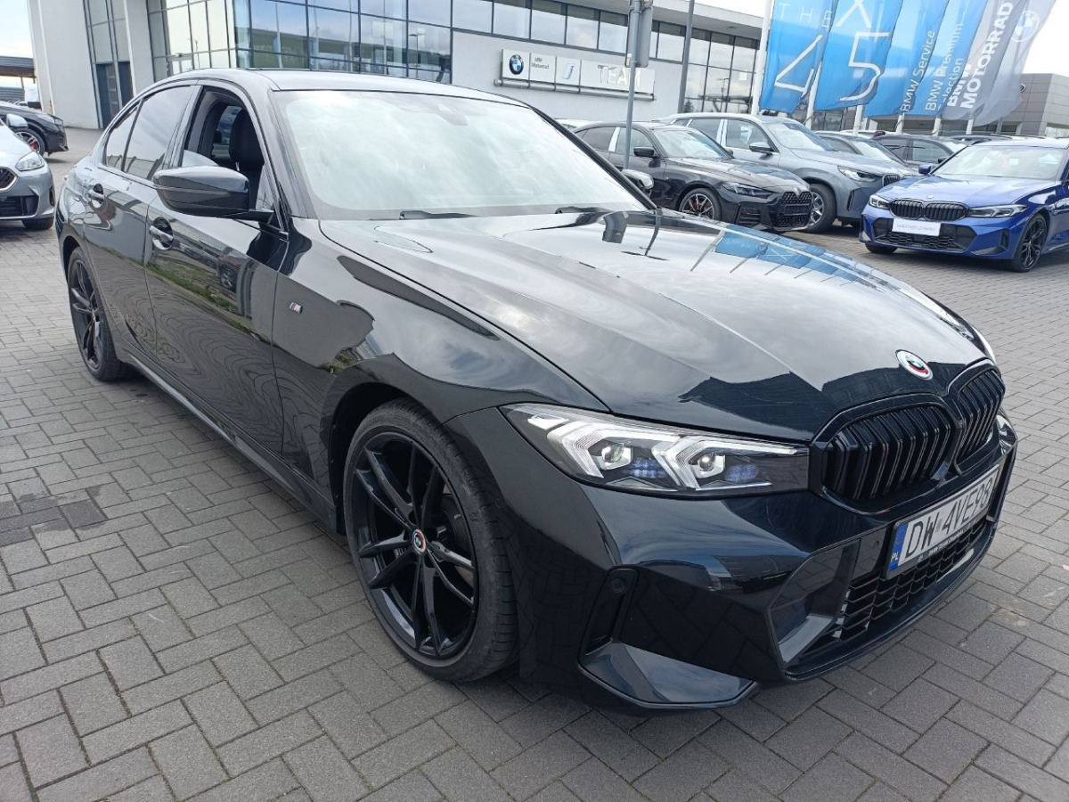 BMW 320i xDrive M Sport SEDAN - Седан: фото 1 BMW 320i xDrive M Sport SEDAN - Седан: фото 1
