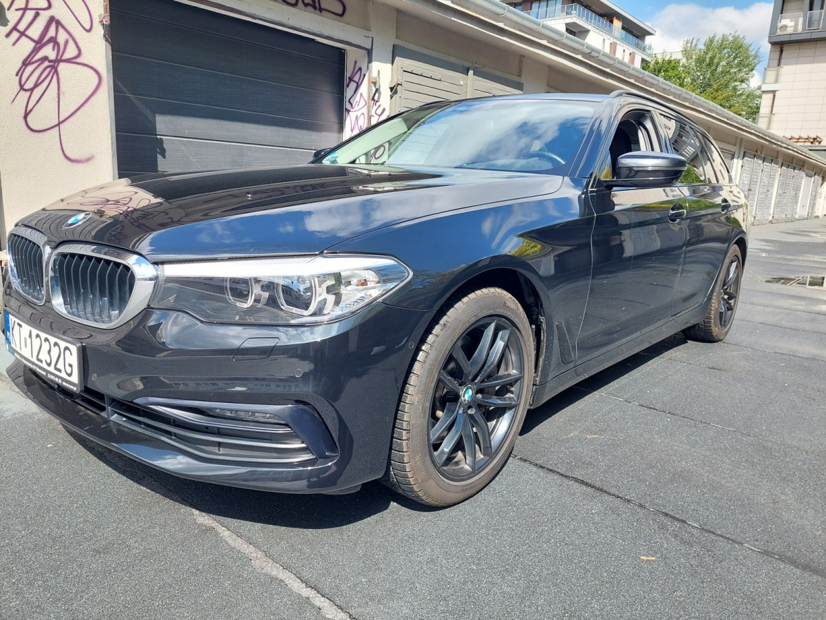 BMW 530I XDRIVE KOMBI - Легковий автомобіль: фото 2 BMW 530I XDRIVE KOMBI - Легковий автомобіль: фото 2