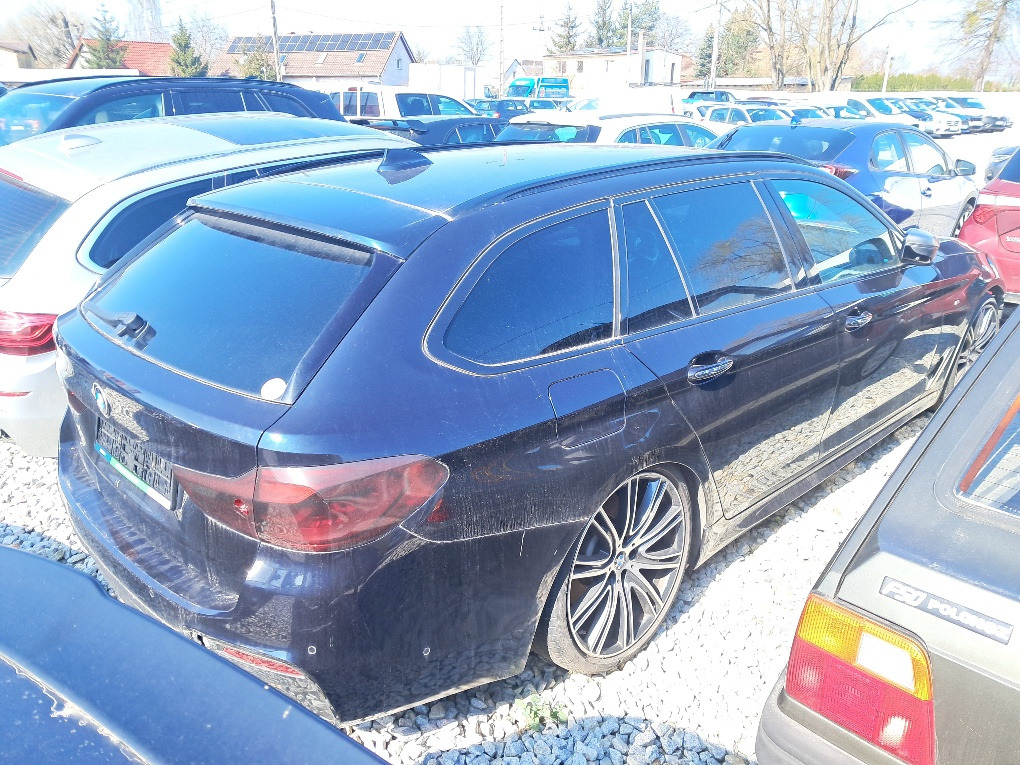 BMW M550D XDRIVE KOMBI - Легковий автомобіль: фото 3 BMW M550D XDRIVE KOMBI - Легковий автомобіль: фото 3