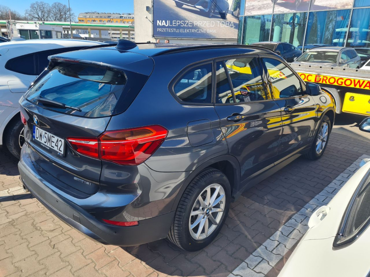 BMW X1 SUV - Позашляховик: фото 4 BMW X1 SUV - Позашляховик: фото 4